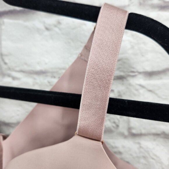 SOMA Vanishing 360 Perfect Coverage Smoothing Padded Comfort Bra 44D - Picture 4 of 10